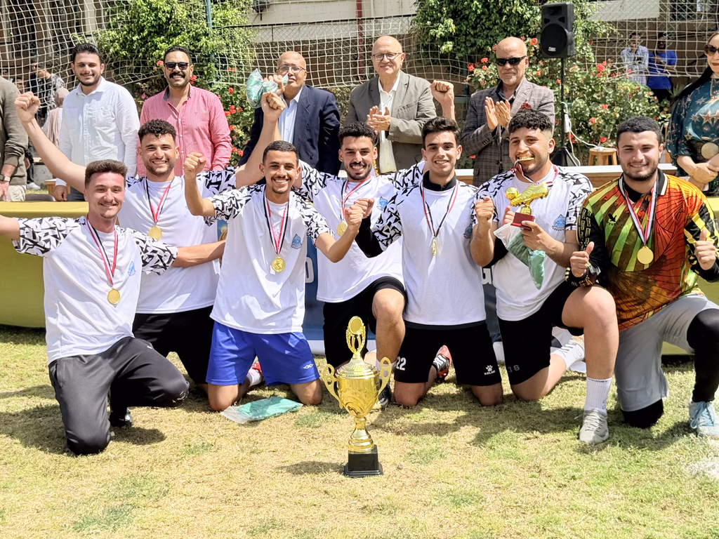 لقطة من المباراة 1
